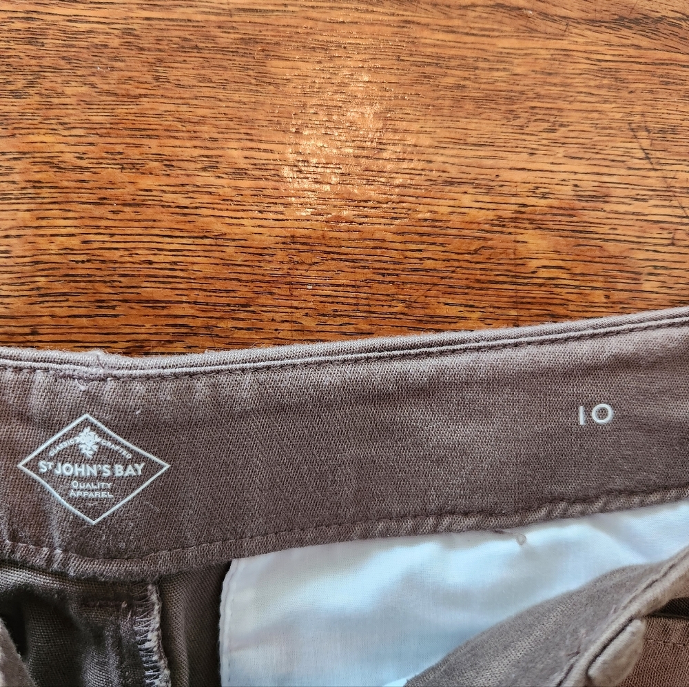 St John's Bay Cropped pants/Bermuda shorts, Size 10 - Picture 3 of 7